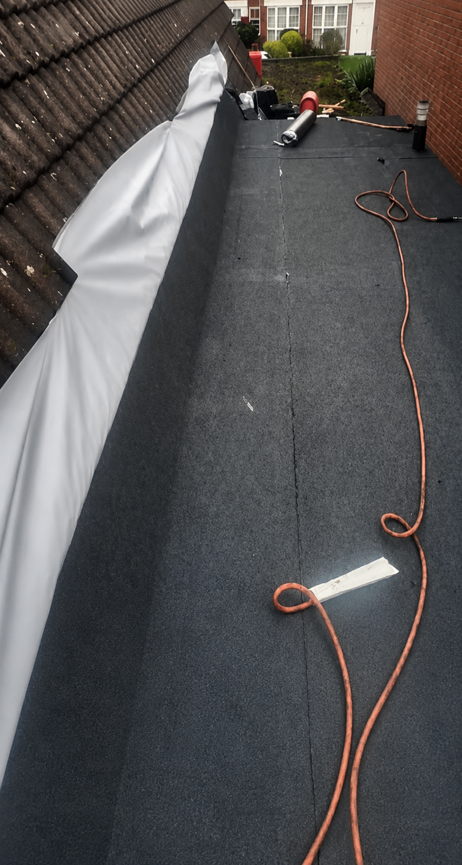 Newly replaced shingle roof on a Jacksonville home